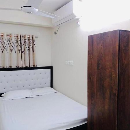 Hotel Seven Star Dhaka Buitenkant foto