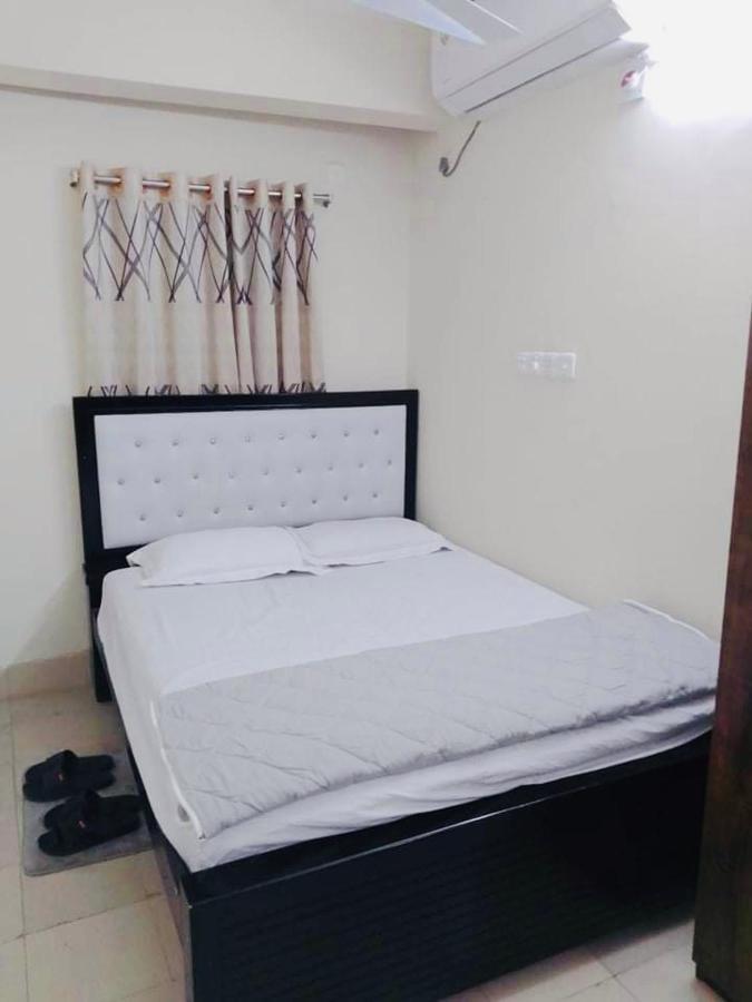 Hotel Seven Star Dhaka Buitenkant foto