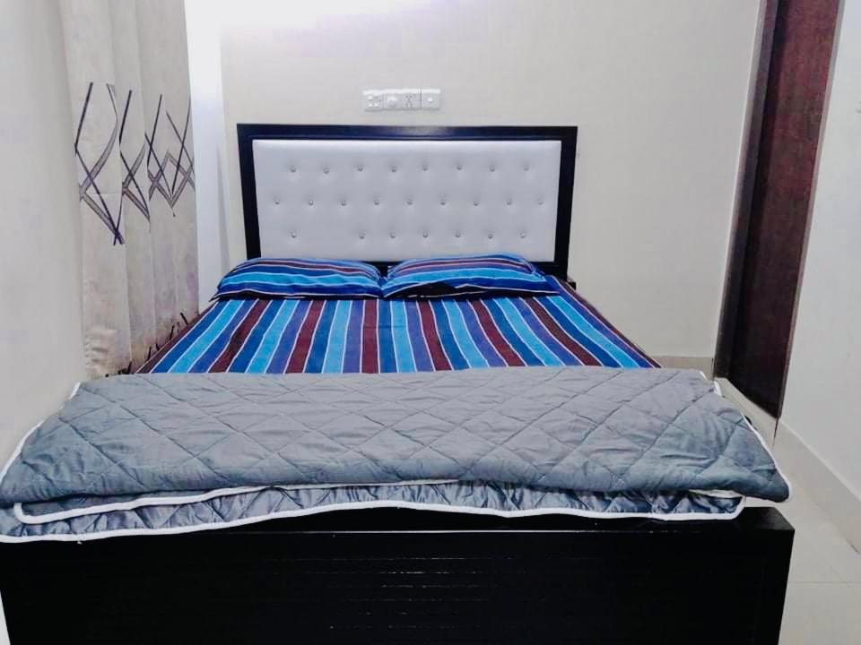 Hotel Seven Star Dhaka Buitenkant foto