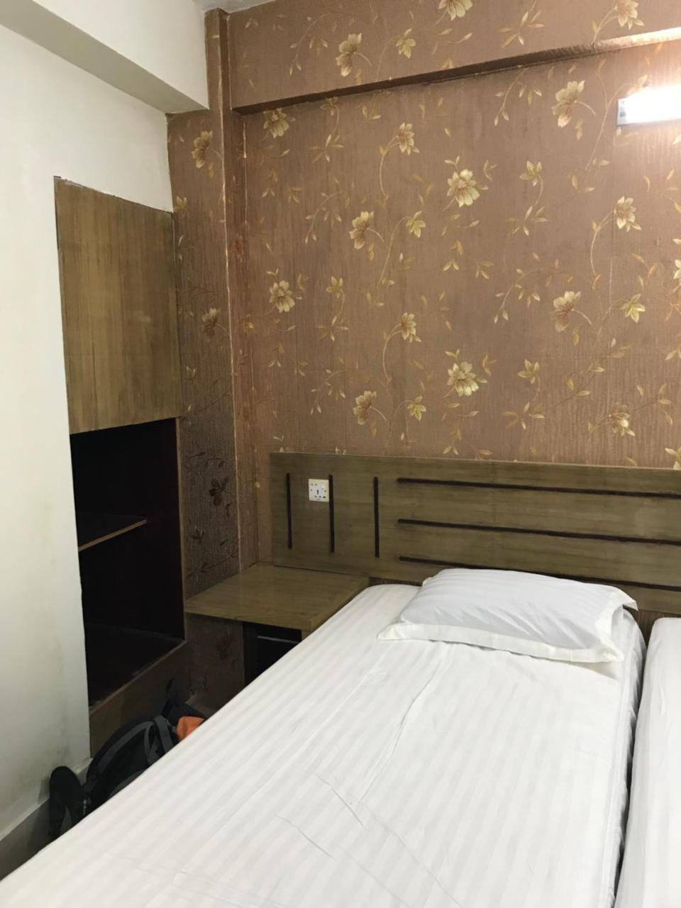 Hotel Seven Star Dhaka Buitenkant foto